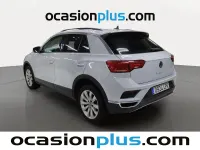 Usado VW T-Roc Advance 110 CV (80 kW) 2021 Gris plata SUV