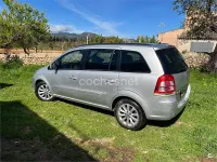 Usado Opel Zafira Family 120 CV (88 kW) 2014 Gris / plata Monovolumen