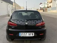 Usado Alfa Romeo 147 Distinctive 120 CV (88 kW) 2010 Negro Utilitario