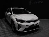 Usado Kia Stonic 100 CV (73 kW) 2023 Blanco SUV