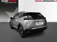 Usado Peugeot 2008 Allure 100 CV (73 kW) 2022 SUV