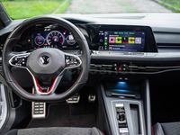 Usado VW Golf VIII GTI Clubsport 301 CV (221 kW) 2022 Gris / plata Berlina