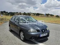Usado Seat Ibiza 100 CV (73 kW) 2007 Gris / plata Utilitario