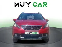 Usado Peugeot 2008 Allure 100 CV (73 kW) 2019 Rojo SUV