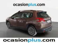 Usado Peugeot 2008 Active 92 CV (67 kW) 2014 Marrón SUV