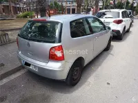 Usado VW Polo Trendline 75 CV (55 kW) 2004 Gris / plata Utilitario