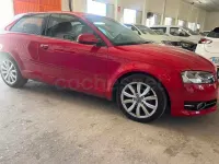 Usado Audi A3 Attraction 105 CV (77 kW) 2011 Rojo Utilitario