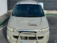 Usado Hyundai H-1 100 CV (73 kW) 2001 Beige Monovolumen