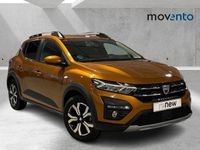 Usado Dacia Sandero Comfort 101 CV (74 kW) 2021 Naranja Berlina