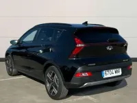 Usado Hyundai Bayon 101 CV (74 kW) 2024 Negro SUV