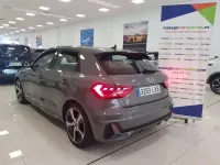 Usado Audi A1 Sportback 95 CV (69 kW) 2022 Gris Utilitario