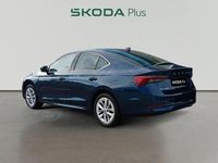 Occasion Skoda Octavia Selection 110 ch (80 kW) 2024 Bleue Berline
