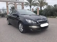 Usado Peugeot 308 Access 100 CV (73 kW) 2016 Negro