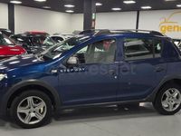 Usado Dacia Sandero Lauréate 90 CV (66 kW) 2017 Azul Berlina