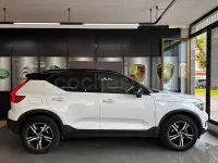 Usado Volvo XC40 R-Design 156 CV (114 kW) 2018 Blanco SUV