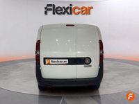 Usado Fiat Doblò 95 CV (69 kW) 2022 Blanco Monovolumen