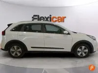 Usado Kia Niro 141 CV (103 kW) 2018 Blanco SUV