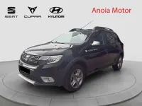 Usado Dacia Sandero Comfort 90 CV (66 kW) 2018 Negro Utilitario