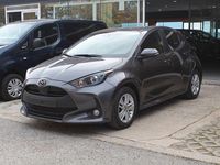 Usado Mazda 2 Center-Line 116 CV (85 kW) 2023 Gris Berlina