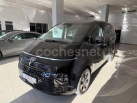 Usado Hyundai Staria 177 CV (130 kW) 2023 Negro Monovolumen