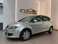 Usado Seat Altea Stylance 105 CV (77 kW) 2006 Gris / plata Monovolumen