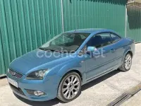 Usado Ford Focus Cabriolet Trend 136 CV (100 kW) 2007 Azul Descapotable