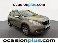 Usado Peugeot 2008 Style 110 CV (80 kW) 2017 Gris / plata SUV