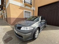 Usado Renault Mégane II 105 CV (77 kW) 2006 Gris / plata Berlina