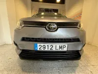 Usado Toyota Proace Verso Active 131 CV (96 kW) 2021 Gris / plata Familiar