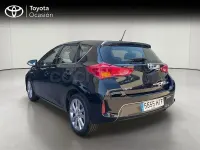 Usado Toyota Auris Hybrid Active 136 CV (100 kW) 2013 Negro Berlina