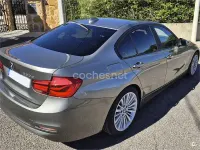 Usado BMW 320 Efficient Dynamics 163 CV (119 kW) 2018 Gris / plata Berlina
