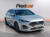 Usado Ford Focus ST-Line 155 CV (114 kW) 2023 Gris Berlina
