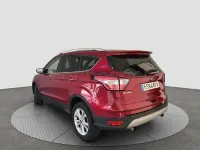 Usado Ford Kuga Titanium 150 CV (110 kW) 2017 Granate SUV