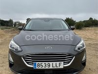 Usado Ford Focus Trend 120 CV (88 kW) 2020 Gris / plata Berlina
