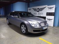 Usado Bentley Continental Flying Spur 560 CV (411 kW) 2005 Gris Berlina