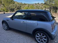 Usado Mini ONE 90 CV (66 kW) 2002 Gris / plata Utilitario