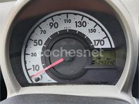 Usado Toyota Aygo 54 CV (39 kW) 2007 Gris / plata Utilitario