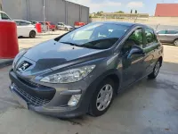 Usado Peugeot 308 Envy 92 CV (67 kW) 2011 Verde Utilitario