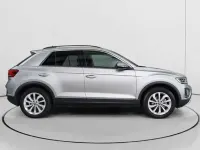 Usado VW T-Roc Life 116 CV (85 kW) 2022 Gris SUV
