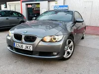 Usado BMW 320 Comfort Edition 170 CV (125 kW) 2007 Gris / plata Coupe