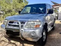 Usado Mitsubishi Montero 160 CV (117 kW) 2004 Gris / plata SUV