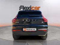 Usado Volvo XC40 Plus 211 CV (155 kW) 2024 Negro SUV