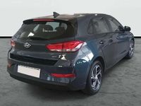 Usado Hyundai i30 121 CV (88 kW) 2022 Azul Berlina