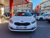 Usado Kia Ceed GT 90 HP (66 kW) 2014 Branco Sedan