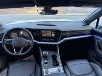 Usado VW Touareg Elegance 286 CV (210 kW) 2022 Blanco SUV