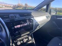 Usado VW Touran Advance 115 CV (84 kW) 2019 Negro Monovolumen