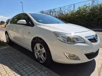 Usado Opel Astra Essentia 100 CV (73 kW) 2011 Blanco Berlina