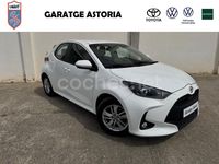 Usado Toyota Yaris 125 CV (91 kW) 2024 Blanco Berlina