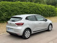 Usado Renault Clio V Life 65 CV (47 kW) 2021 Gris / plata Berlina