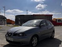 Usado Seat Ibiza 100 CV (73 kW) 2004 Gris / plata Utilitario